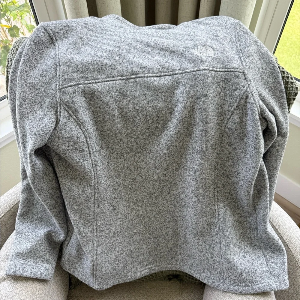 The North Face Heathered Gray Fleece Jacket - Picture 3 of 3
